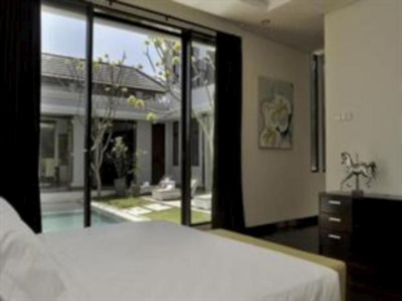 Villa Uma Girasole Canggu Exterior foto
